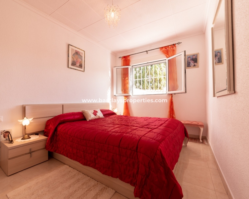 Wederverkoop - Vrijstaande Villa - Urb. La Marina