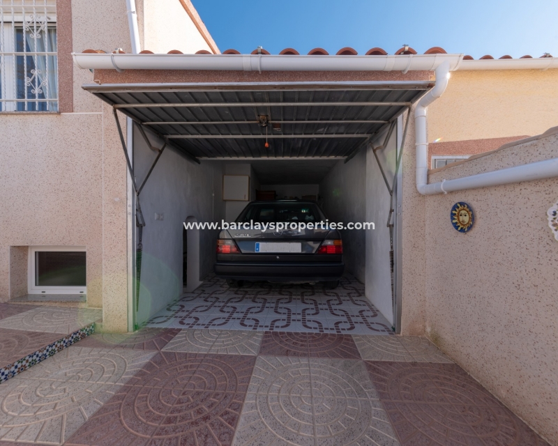 Wederverkoop - Vrijstaande Villa - Urb. La Marina