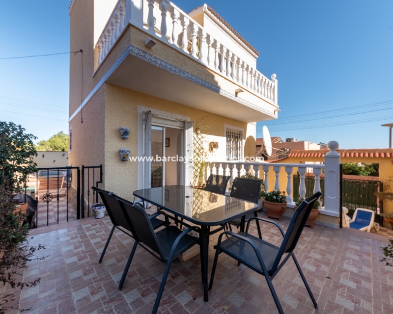 Wederverkoop - Vrijstaande Villa - Urb. La Marina