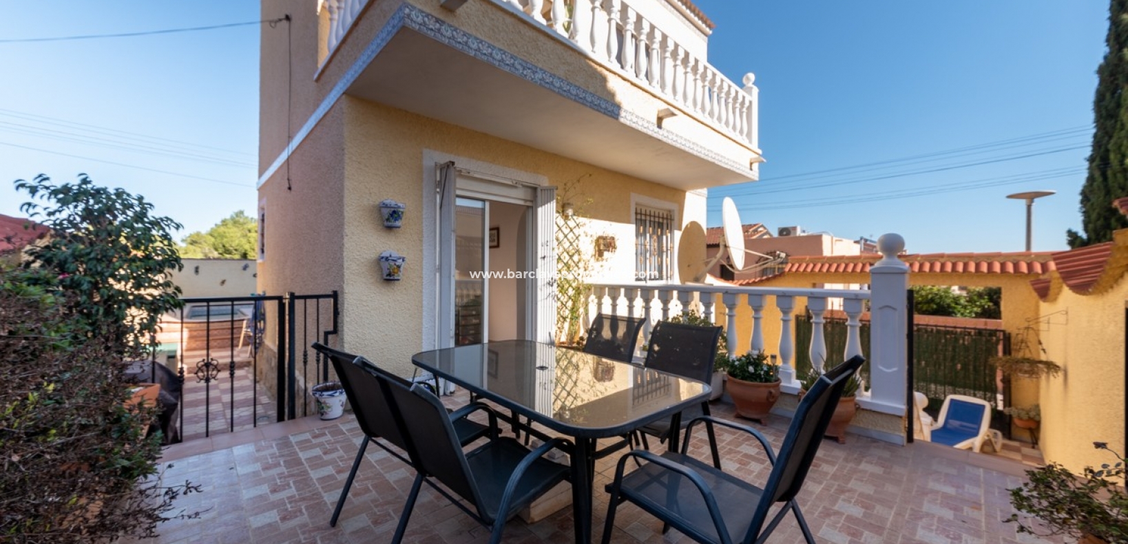 Wederverkoop - Vrijstaande Villa - Urb. La Marina