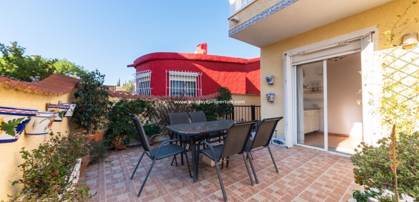 Wederverkoop - Vrijstaande Villa - Urb. La Marina