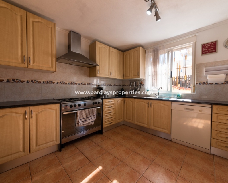 Wederverkoop - Vrijstaande Villa - Urb. La Marina