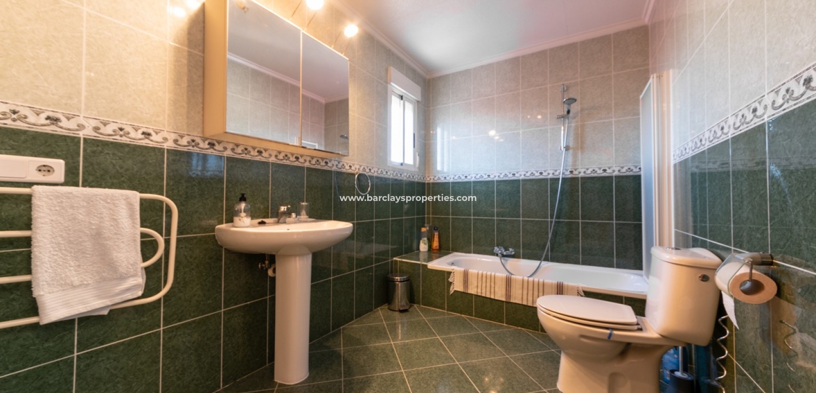 Wederverkoop - Vrijstaande Villa - Urb. La Marina