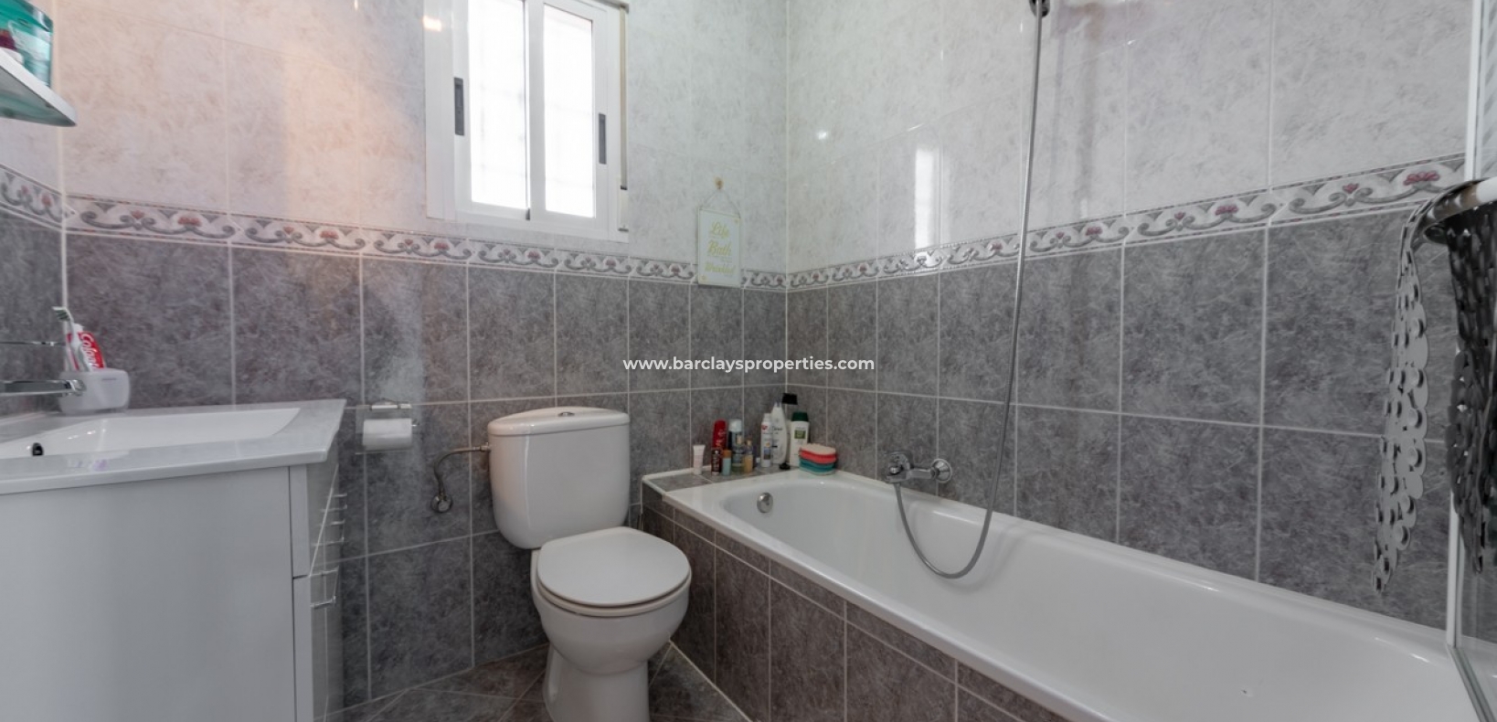 Wederverkoop - Vrijstaande Villa - Urb. La Marina