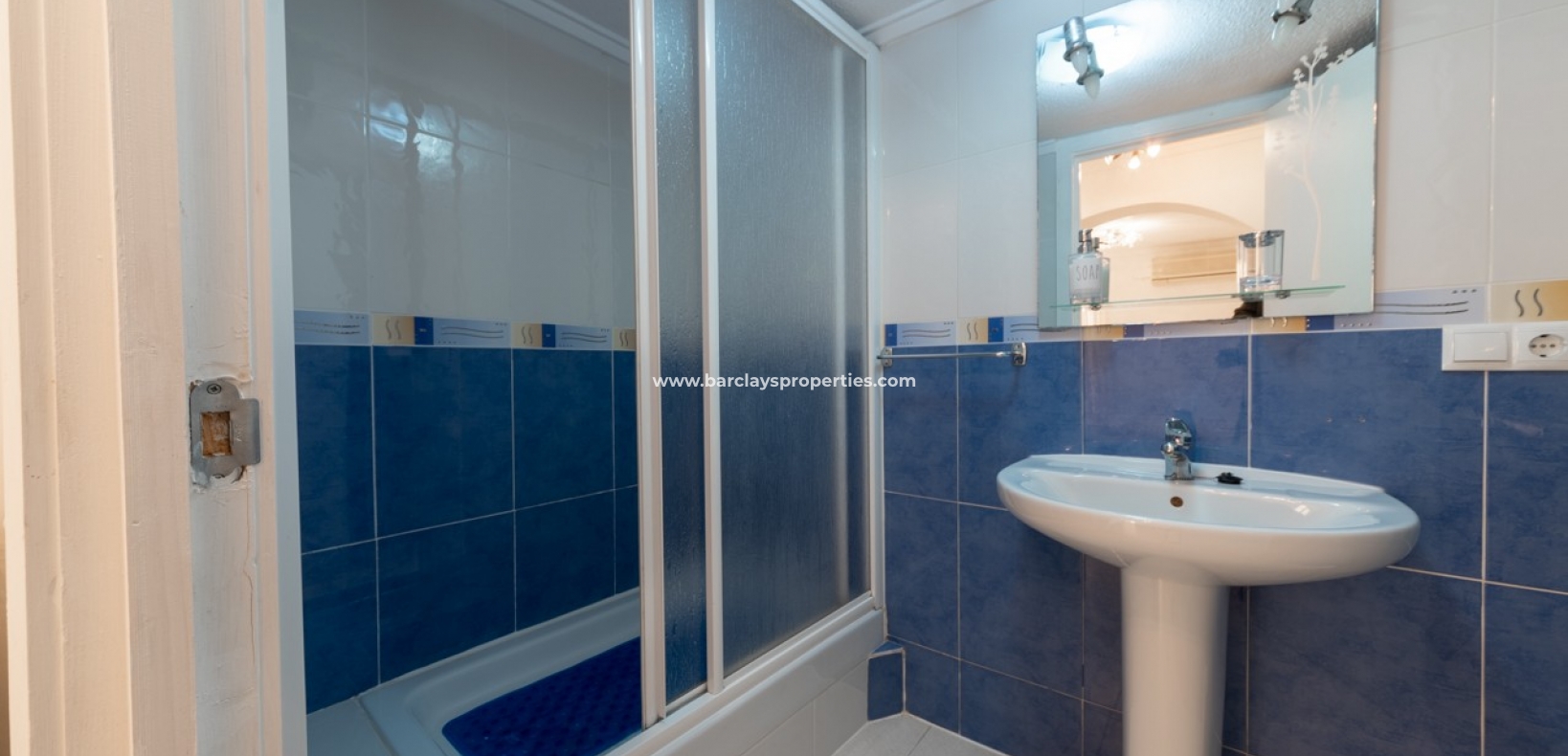 Wederverkoop - Vrijstaande Villa - Urb. La Marina