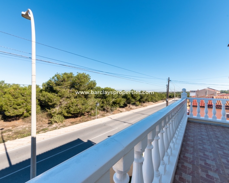 Wederverkoop - Vrijstaande Villa - Urb. La Marina