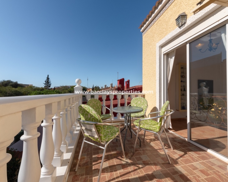 Wederverkoop - Vrijstaande Villa - Urb. La Marina