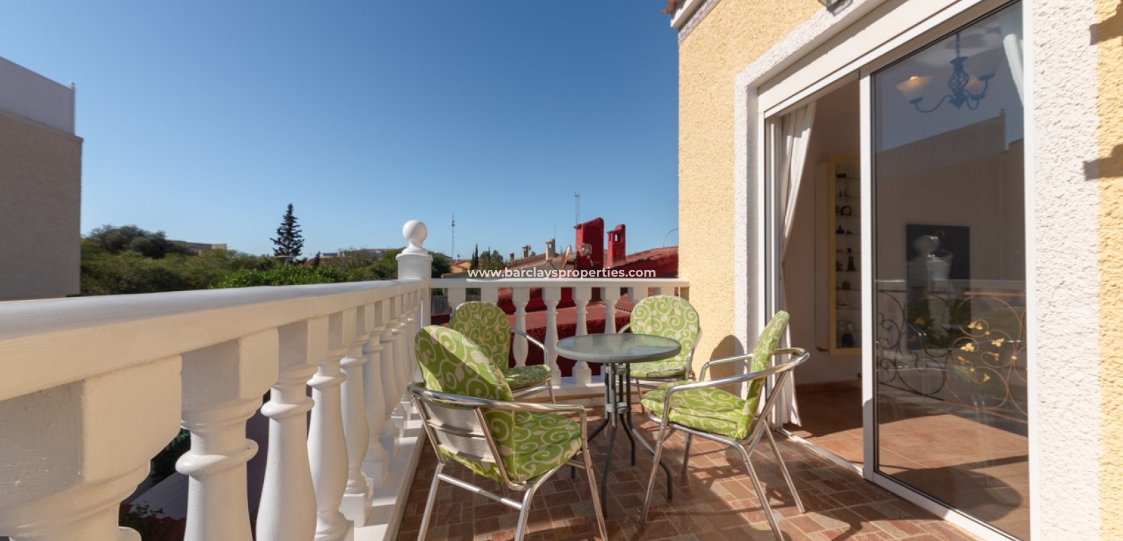 Wederverkoop - Vrijstaande Villa - Urb. La Marina