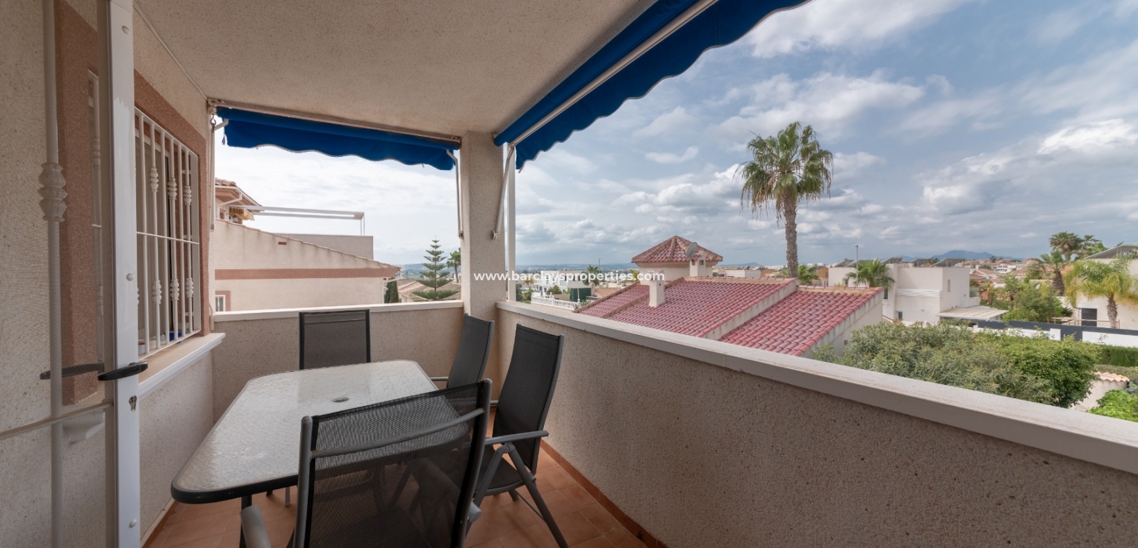 Wederverkoop - Vrijstaande Villa - Urb. La Marina