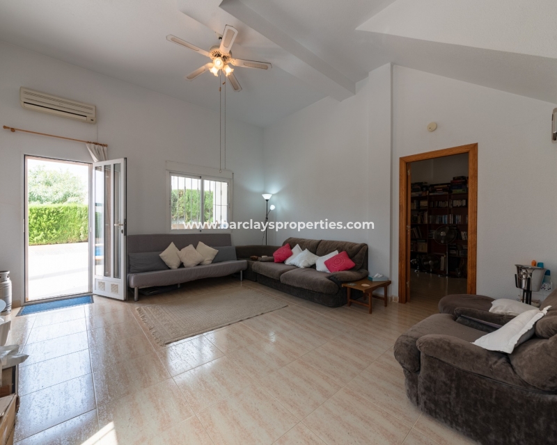 Wederverkoop - Vrijstaande Villa - Urb. La Marina