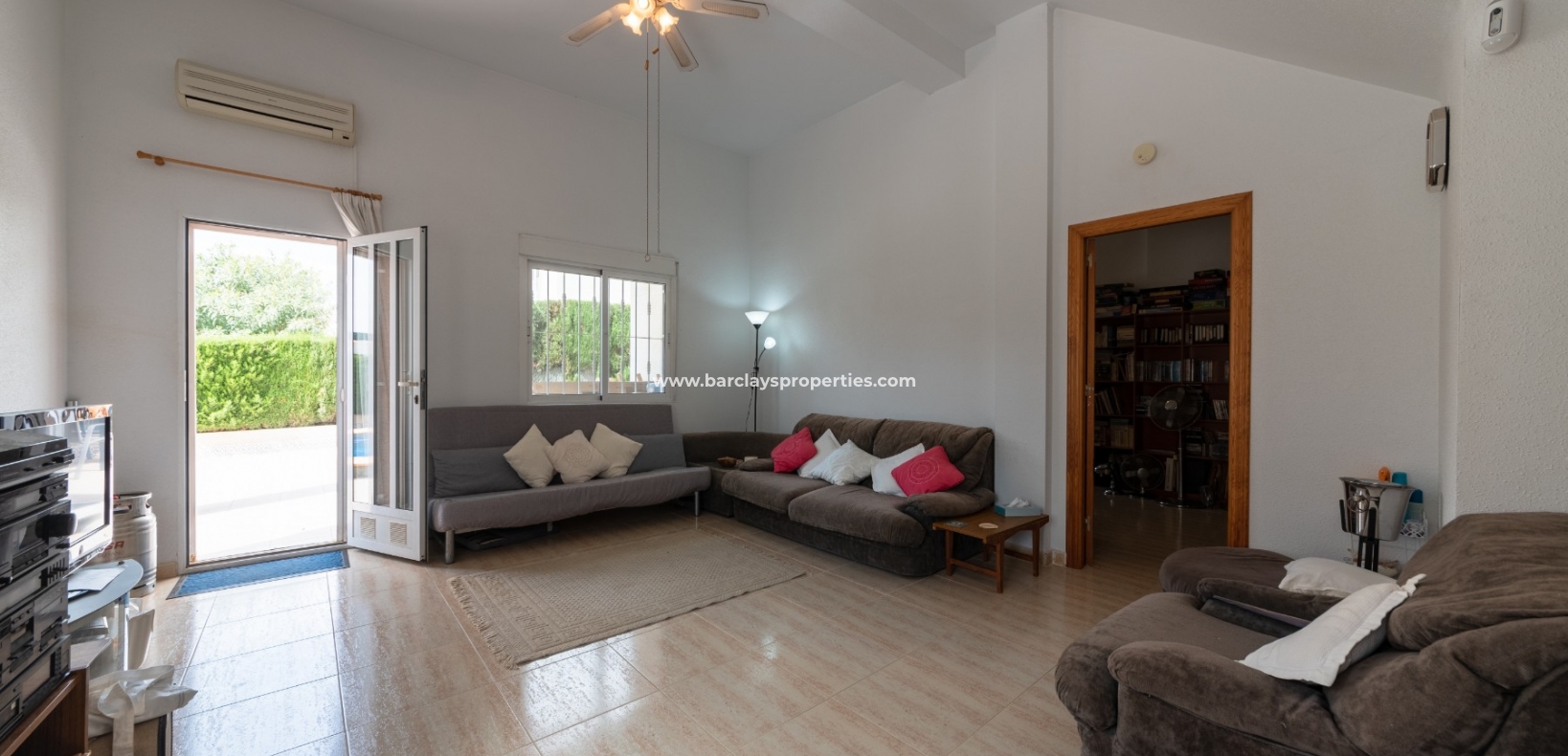 Wederverkoop - Vrijstaande Villa - Urb. La Marina