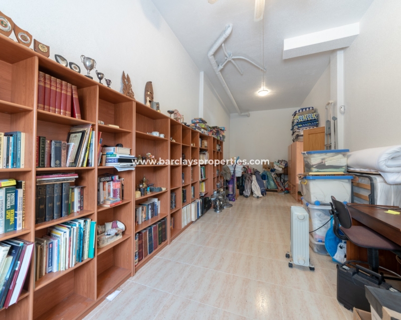 Wederverkoop - Vrijstaande Villa - Urb. La Marina