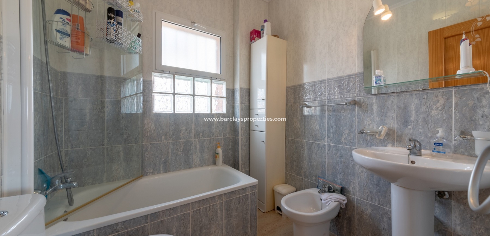 Wederverkoop - Vrijstaande Villa - Urb. La Marina