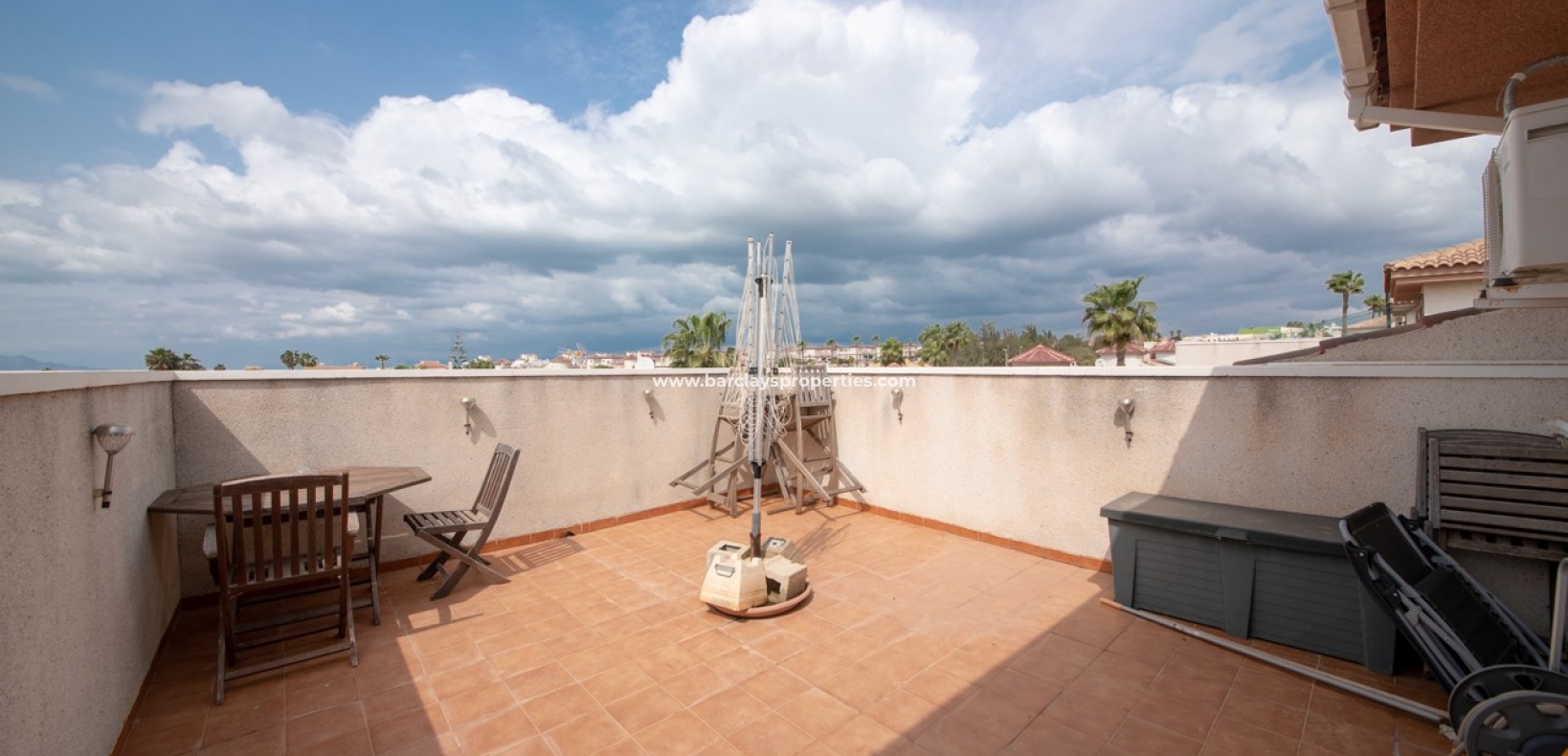 Wederverkoop - Vrijstaande Villa - Urb. La Marina