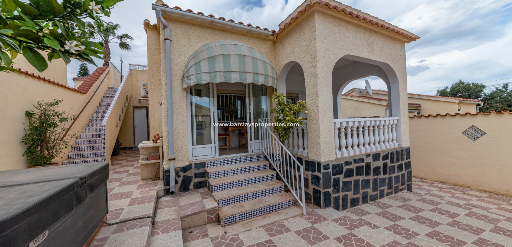 Wederverkoop - Vrijstaande Villa - Urb. La Marina