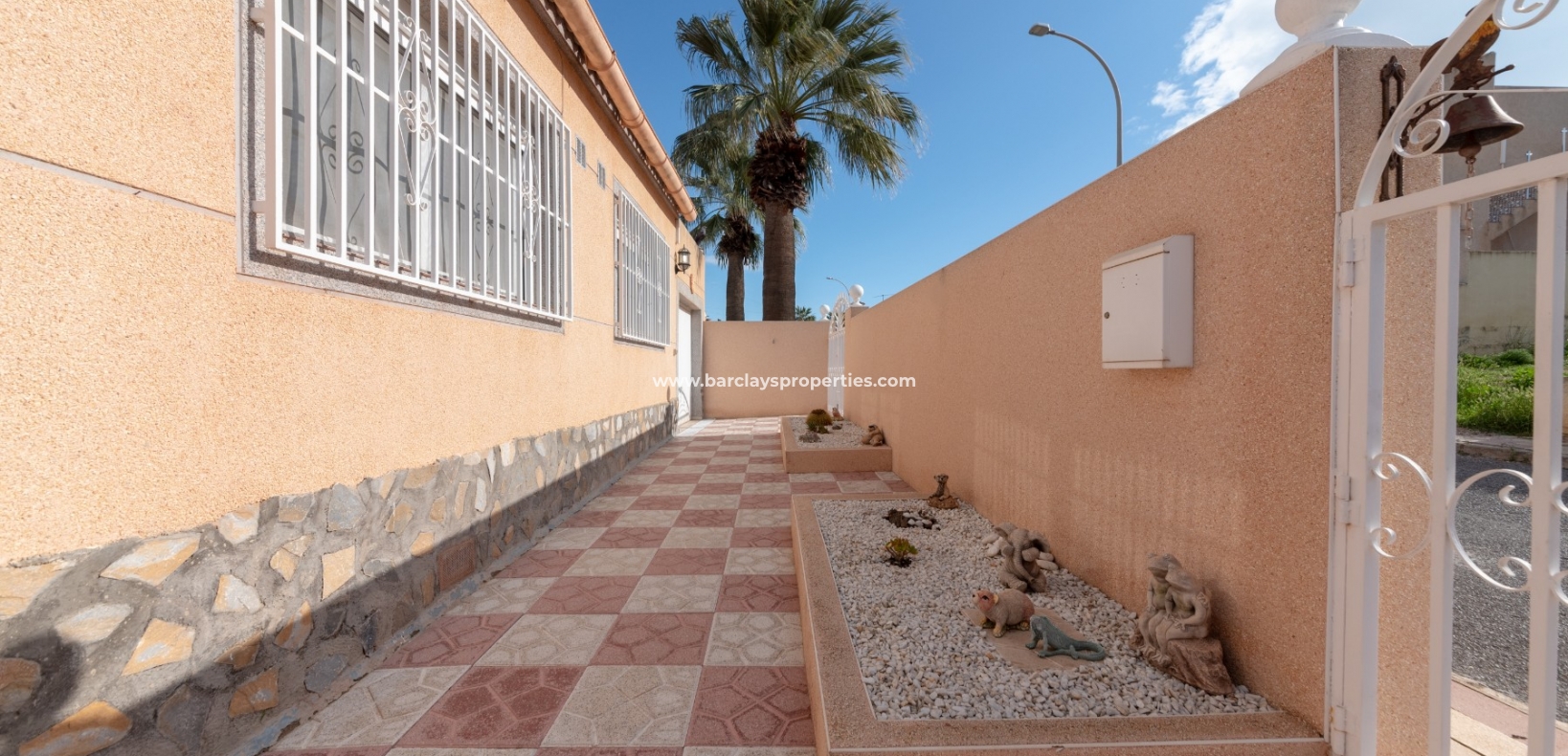 Wederverkoop - Vrijstaande Villa - Urb. La Marina