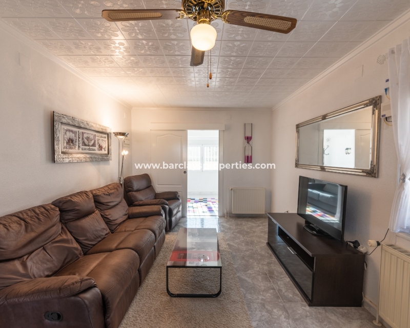 Wederverkoop - Vrijstaande Villa - Urb. La Marina