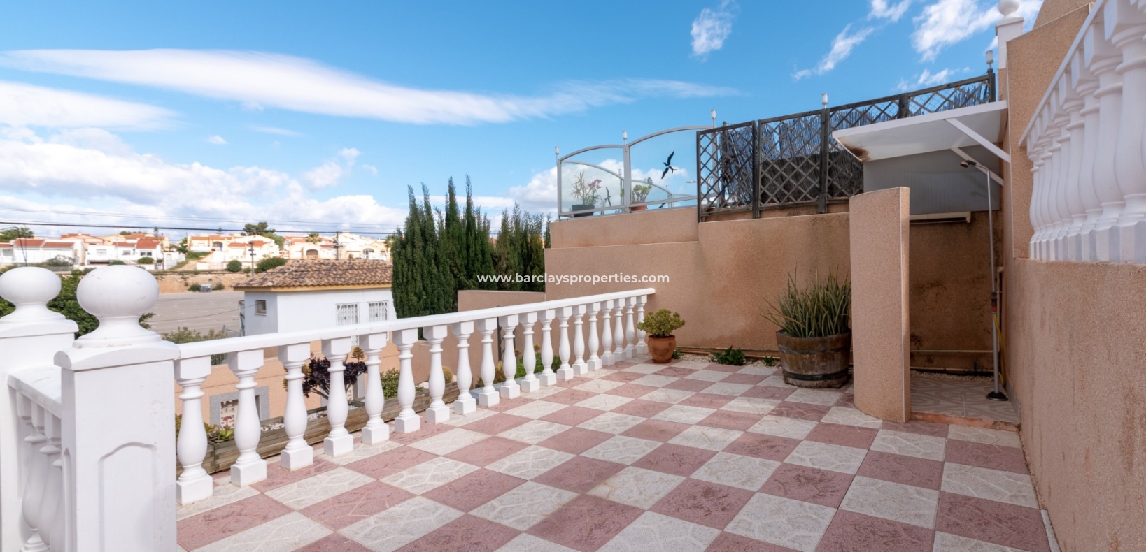 Wederverkoop - Vrijstaande Villa - Urb. La Marina