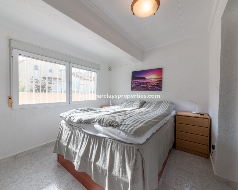 Wederverkoop - Vrijstaande Villa - Urb. La Marina