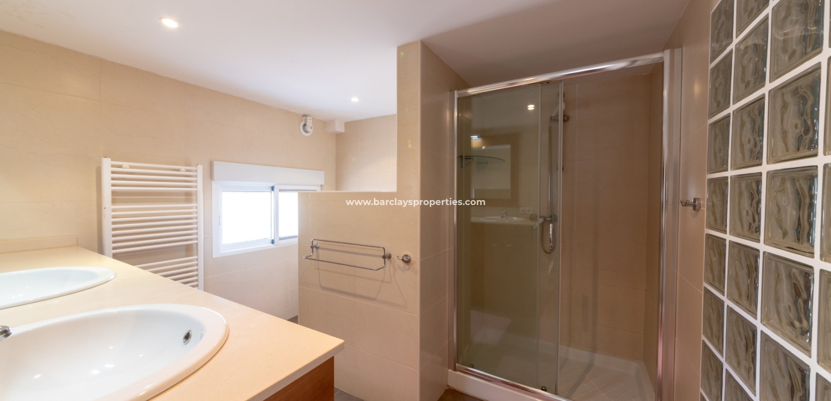 Wederverkoop - Vrijstaande Villa - Urb. La Marina