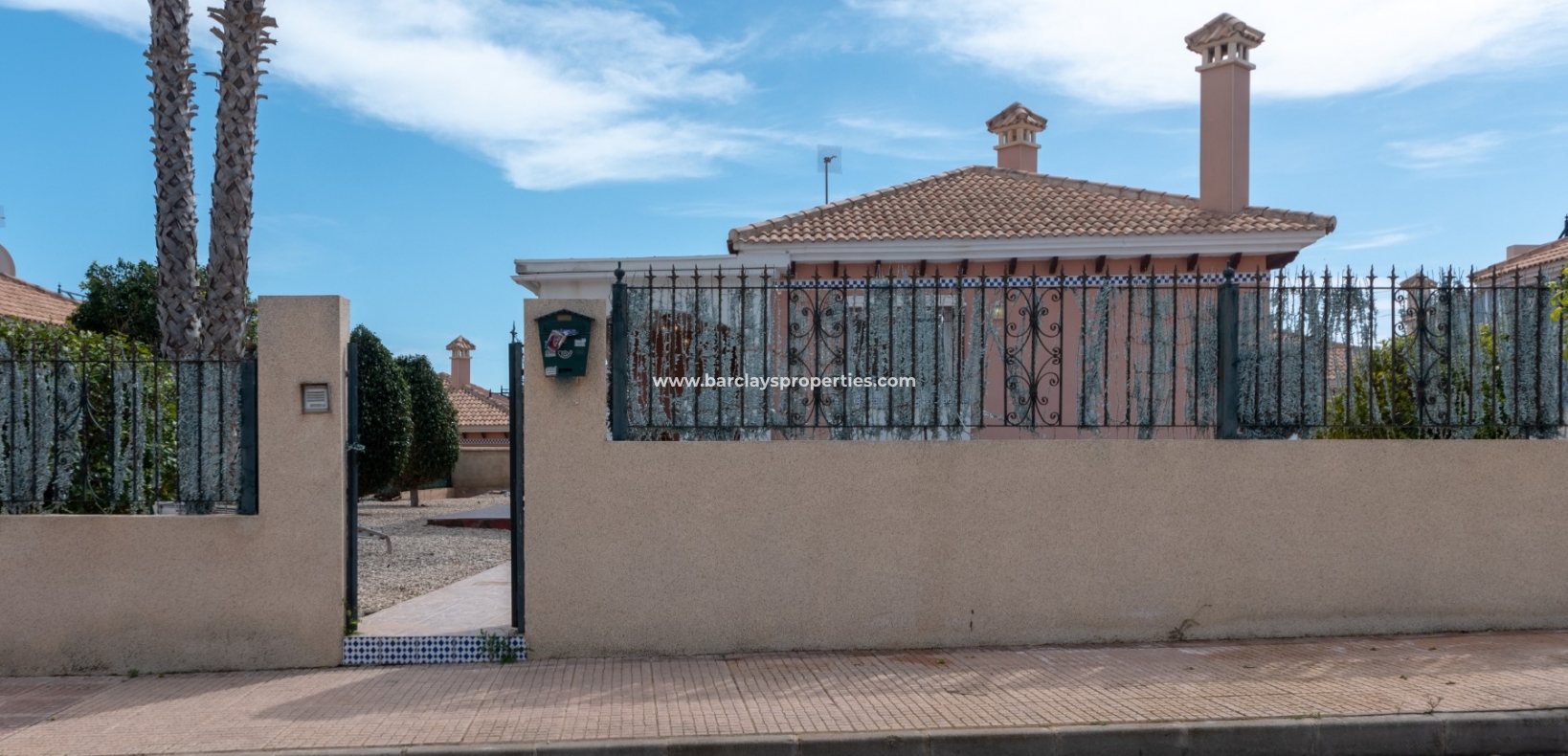 Wederverkoop - Vrijstaande Villa - Urb. La Marina