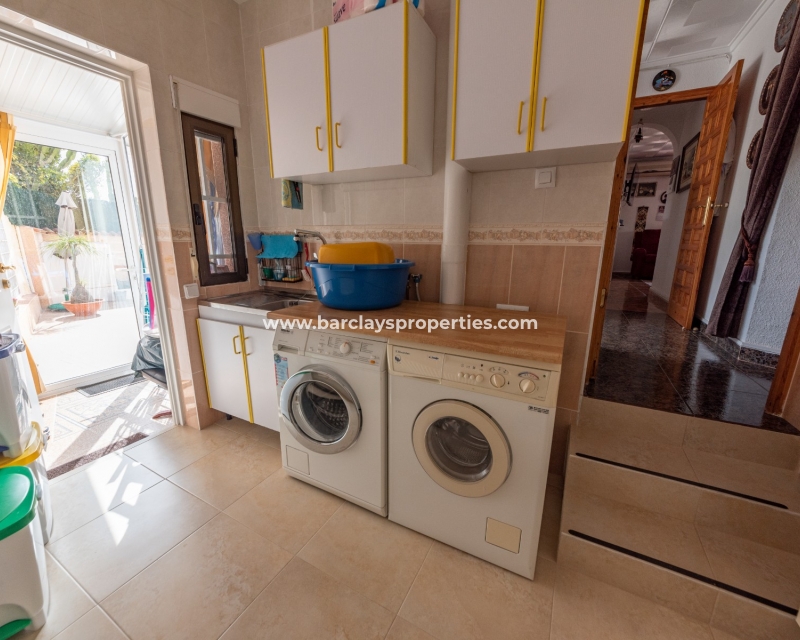 Wederverkoop - Vrijstaande Villa - Urb. La Marina