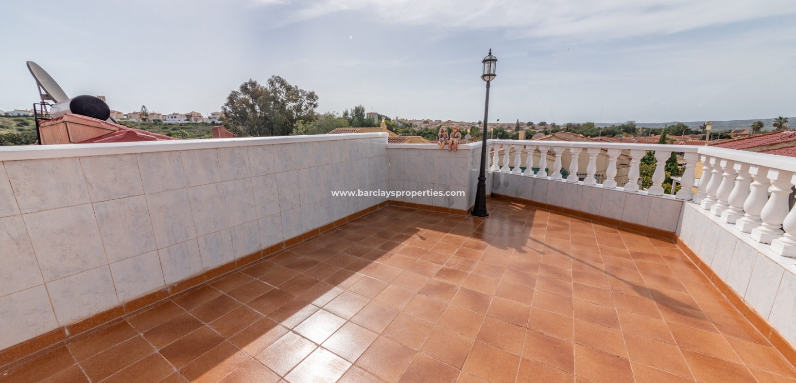 Wederverkoop - Vrijstaande Villa - Urb. La Marina