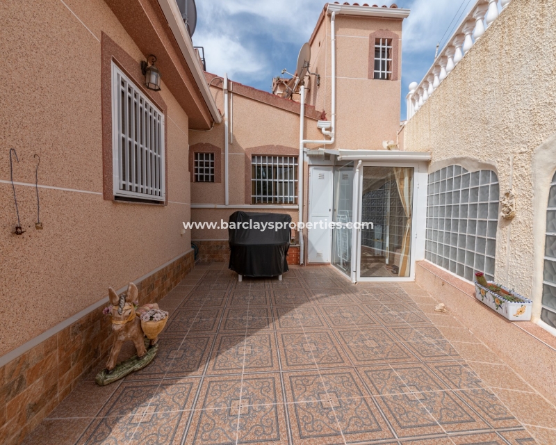 Wederverkoop - Vrijstaande Villa - Urb. La Marina