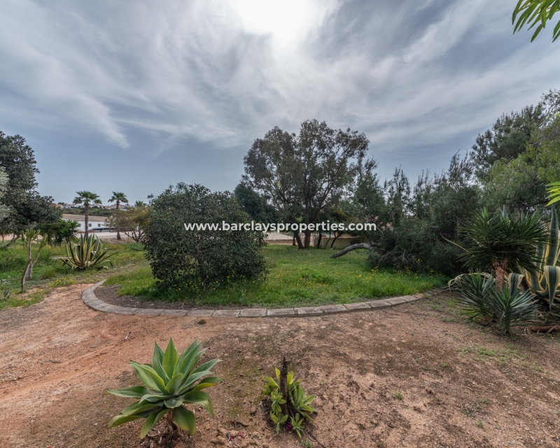 Wederverkoop - Vrijstaande Villa - Urb. La Marina