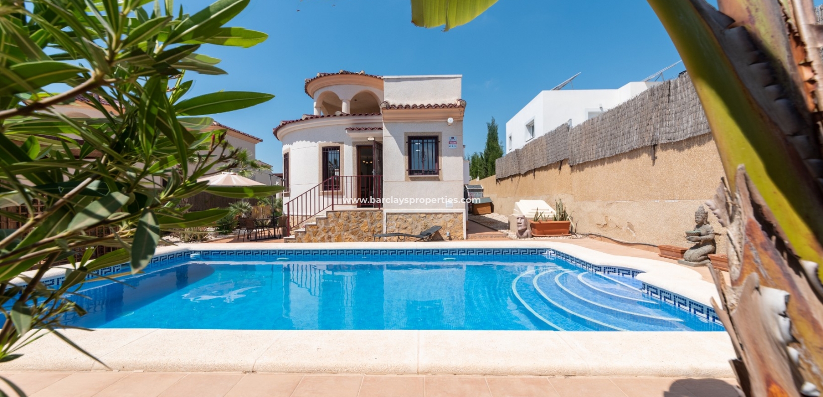 Wederverkoop - Vrijstaande Villa - Urb. La Marina