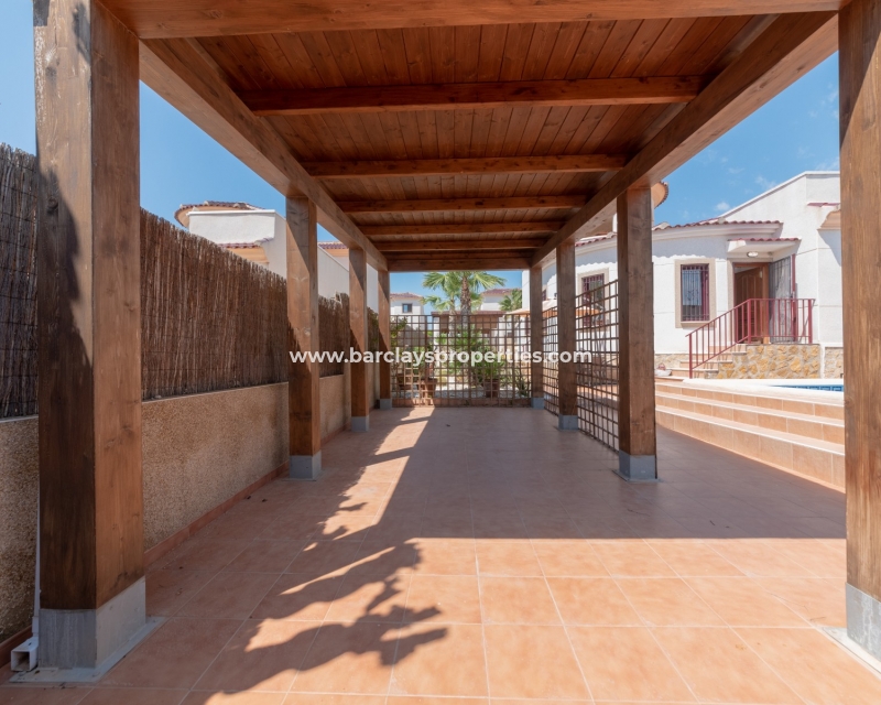 Wederverkoop - Vrijstaande Villa - Urb. La Marina