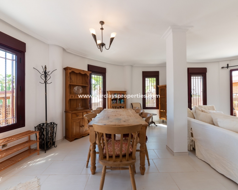 Wederverkoop - Vrijstaande Villa - Urb. La Marina