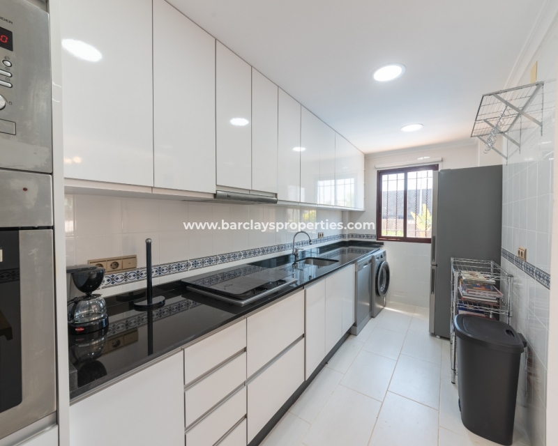 Wederverkoop - Vrijstaande Villa - Urb. La Marina