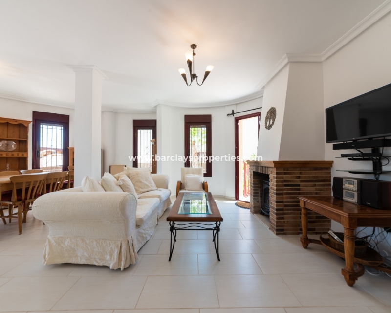 Wederverkoop - Vrijstaande Villa - Urb. La Marina