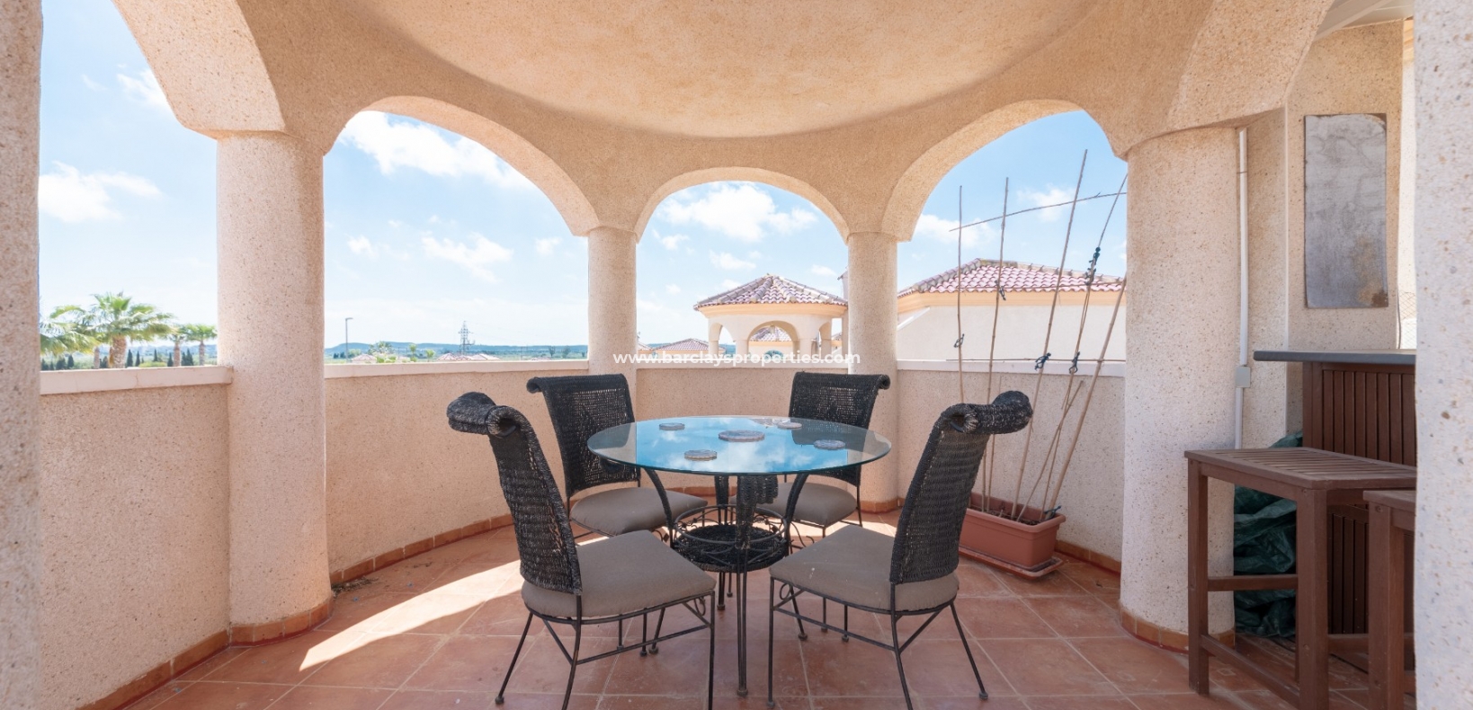 Wederverkoop - Vrijstaande Villa - Urb. La Marina