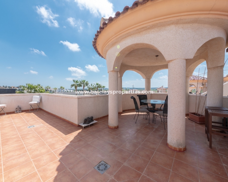 Wederverkoop - Vrijstaande Villa - Urb. La Marina