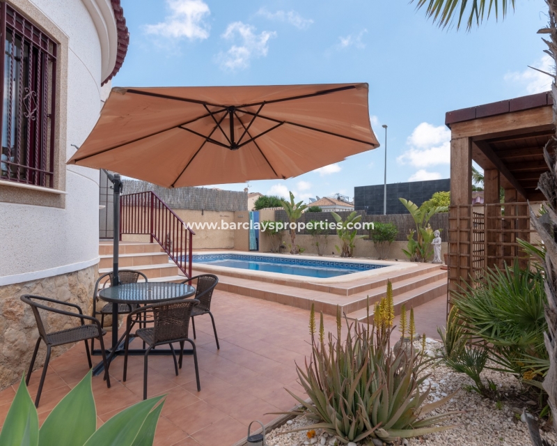 Wederverkoop - Vrijstaande Villa - Urb. La Marina