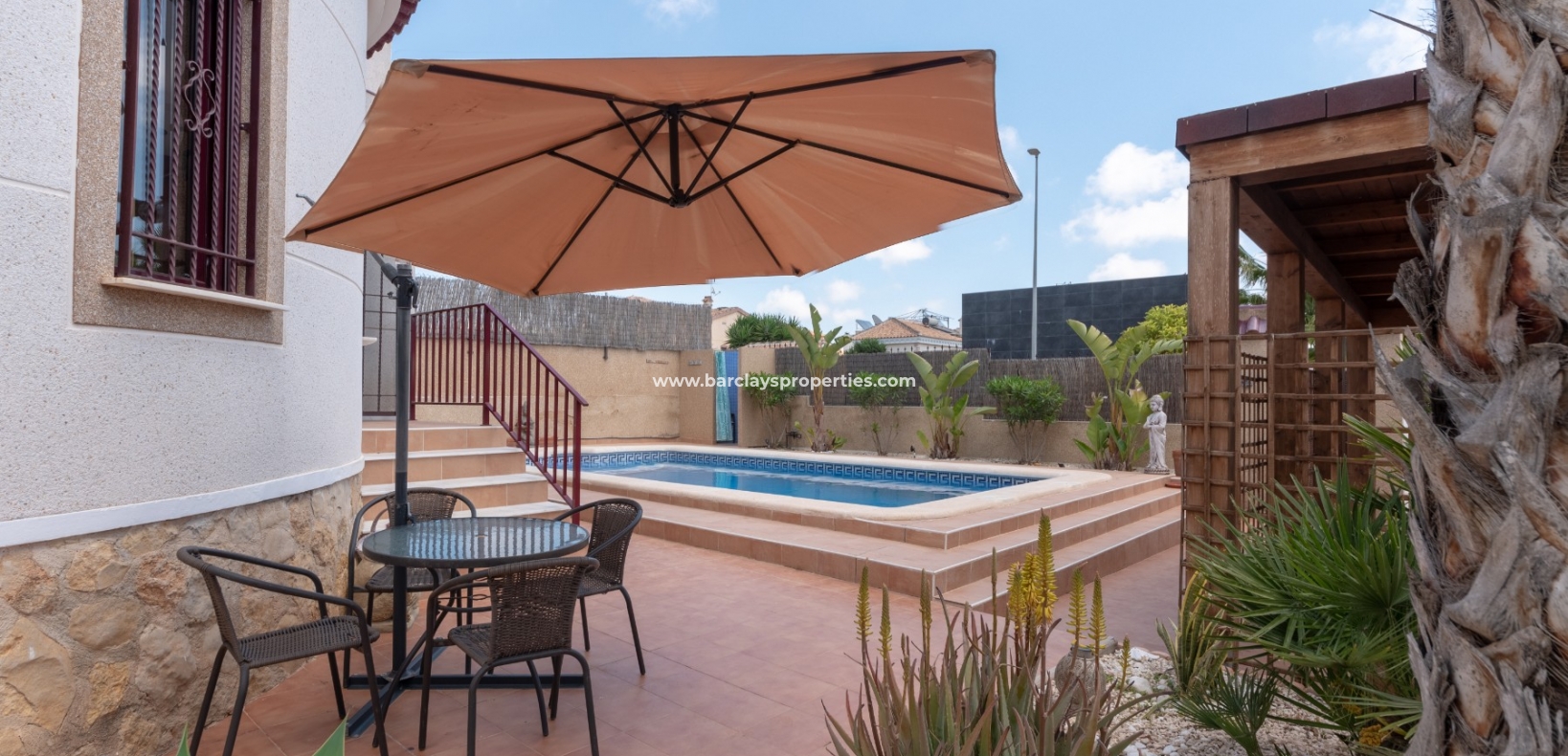 Wederverkoop - Vrijstaande Villa - Urb. La Marina