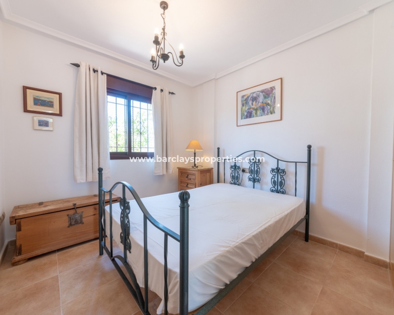 Wederverkoop - Vrijstaande Villa - Urb. La Marina