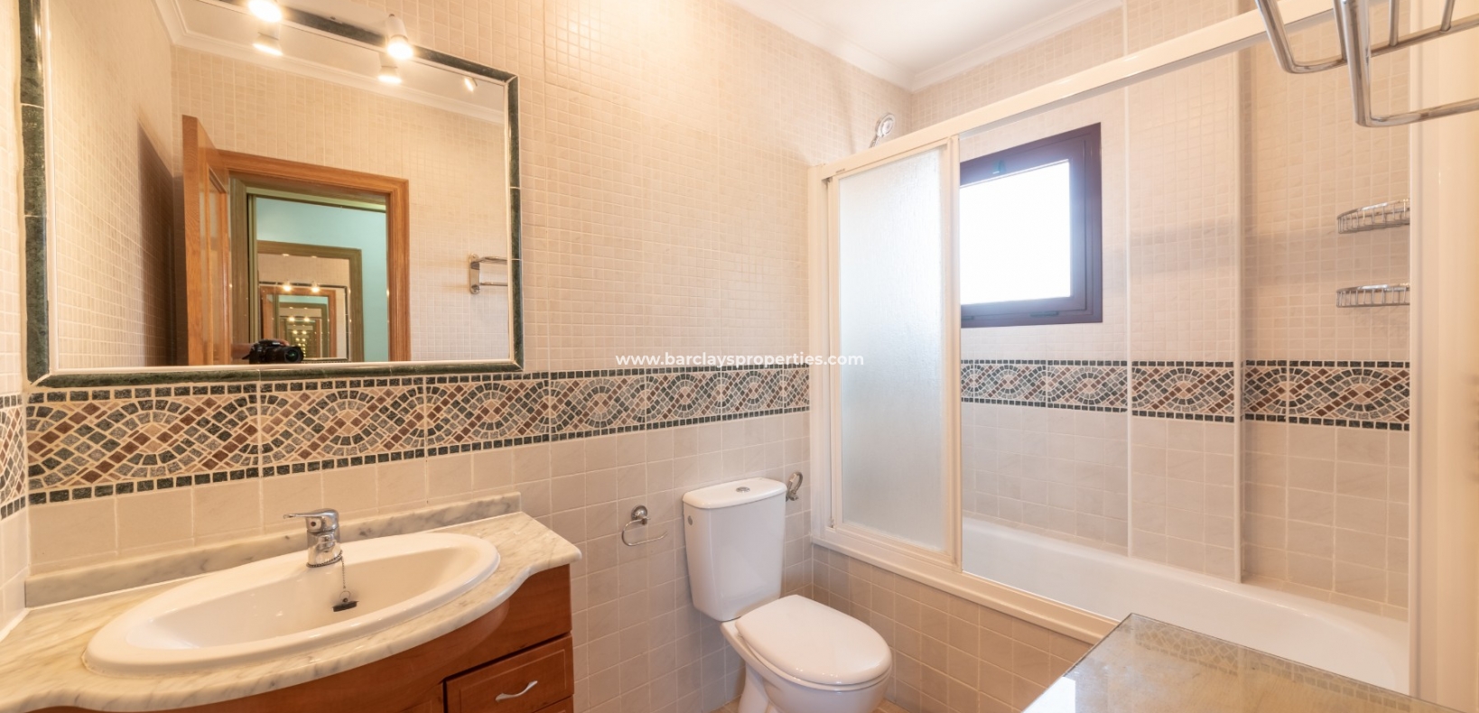 Wederverkoop - Vrijstaande Villa - Urb. La Marina