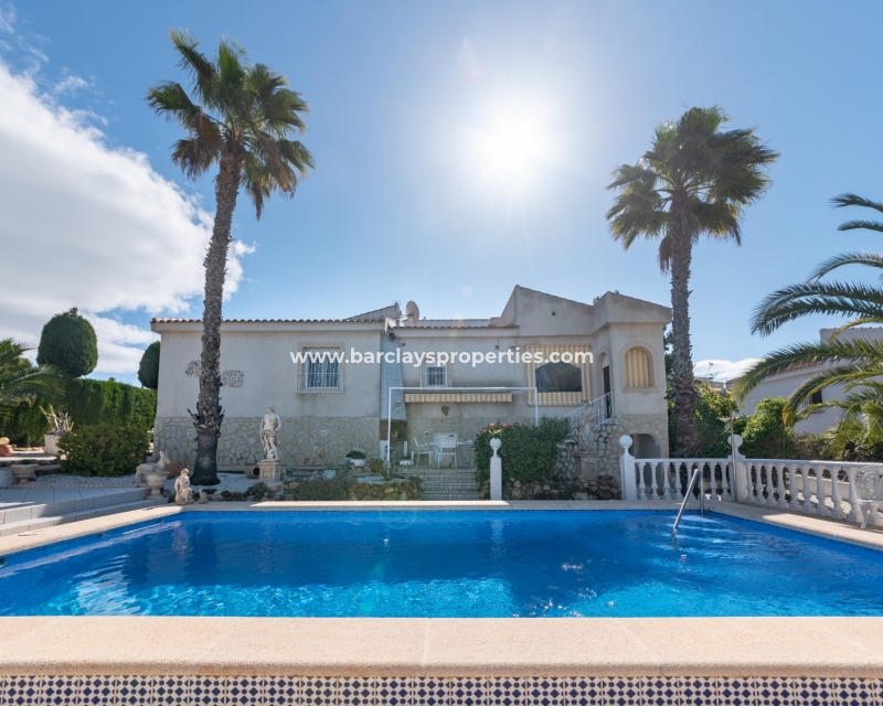 Wederverkoop - Vrijstaande Villa - Urb. La Marina