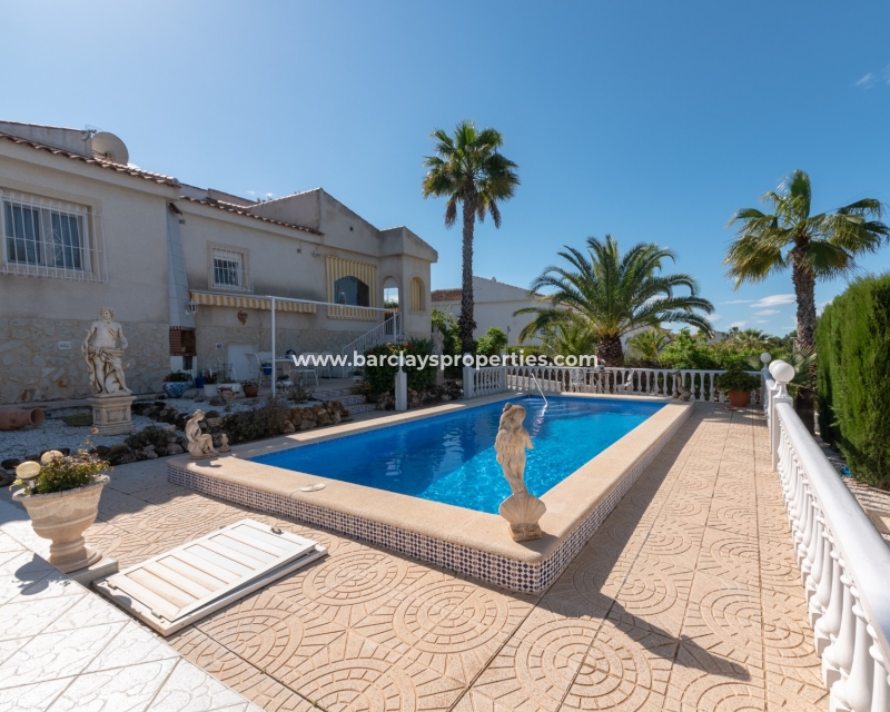 Wederverkoop - Vrijstaande Villa - Urb. La Marina