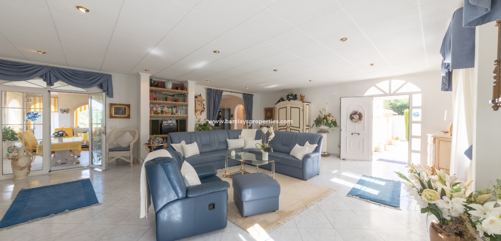 Wederverkoop - Vrijstaande Villa - Urb. La Marina