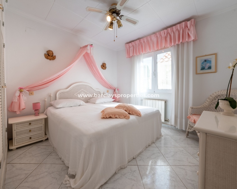 Wederverkoop - Vrijstaande Villa - Urb. La Marina