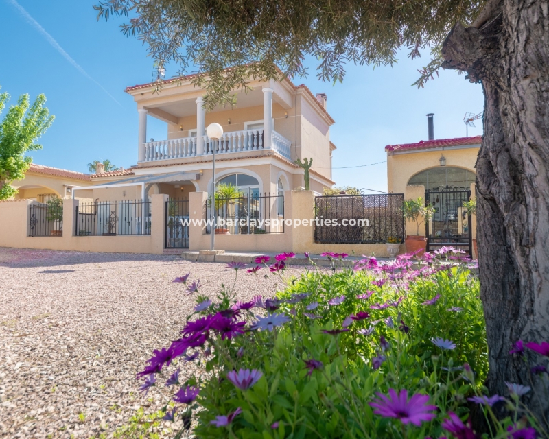 Wederverkoop - Vrijstaande Villa - Urb. La Marina