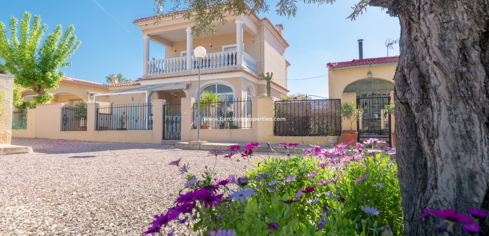 Wederverkoop - Vrijstaande Villa - Urb. La Marina