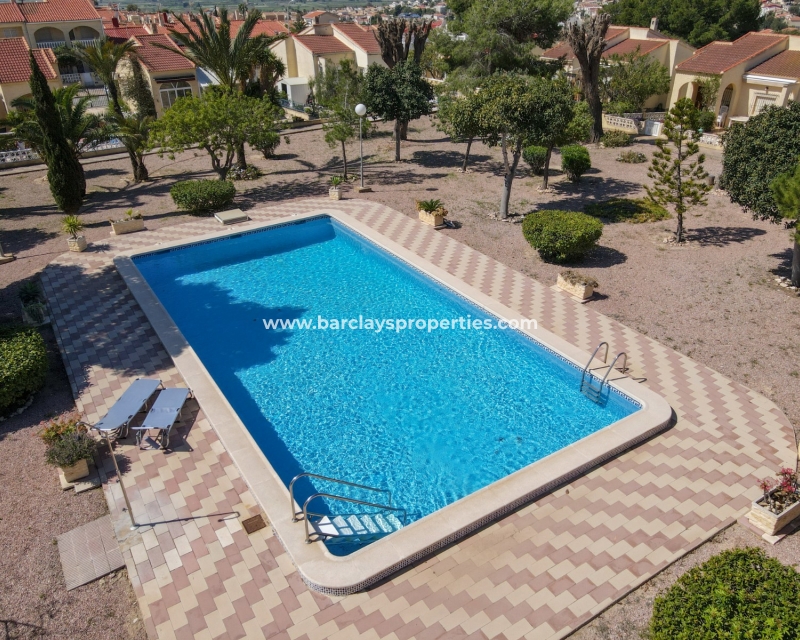 Wederverkoop - Vrijstaande Villa - Urb. La Marina