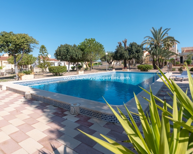 Wederverkoop - Vrijstaande Villa - Urb. La Marina