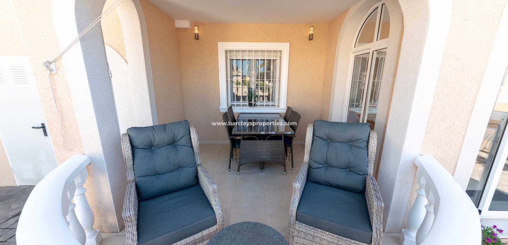 Wederverkoop - Vrijstaande Villa - Urb. La Marina