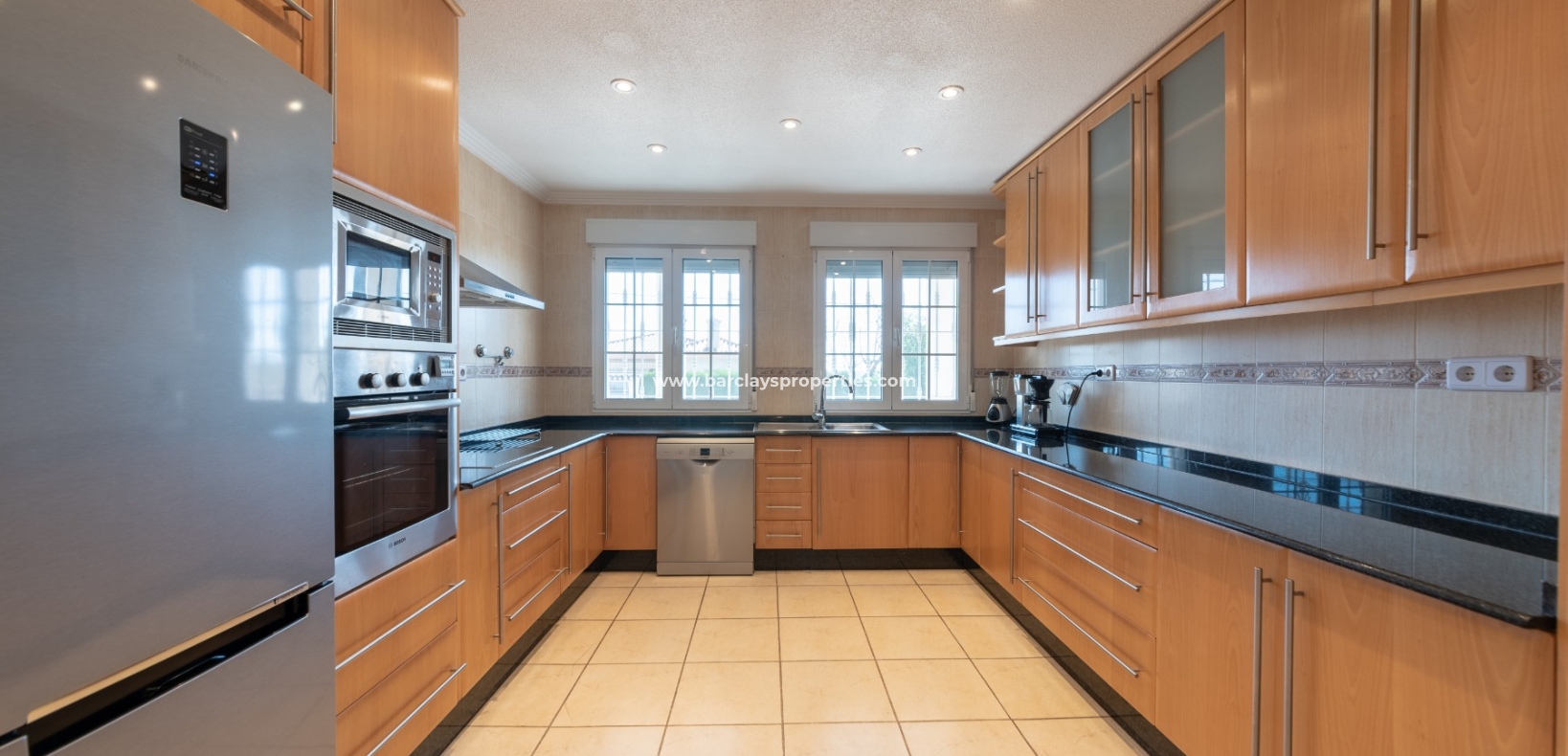 Wederverkoop - Vrijstaande Villa - Urb. La Marina